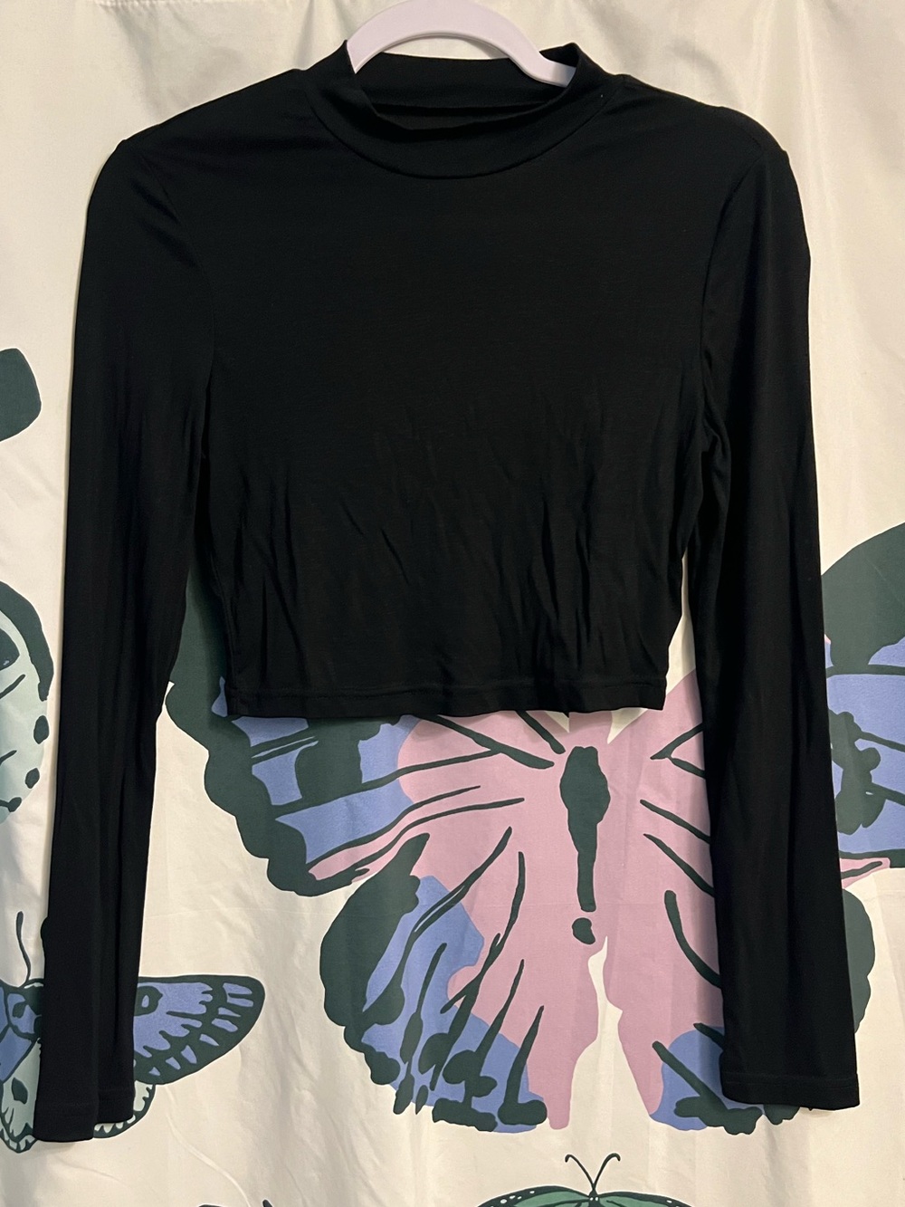 SHEIN Black Long Sleeve Mock-Neck Cropped Tee